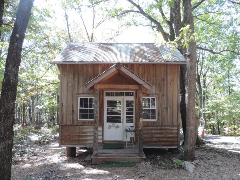 Peach's Paradise Eco-Cabin & Bath In The City