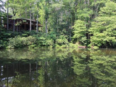 Luna Ranch on the Lake, peaceful lake view cabin